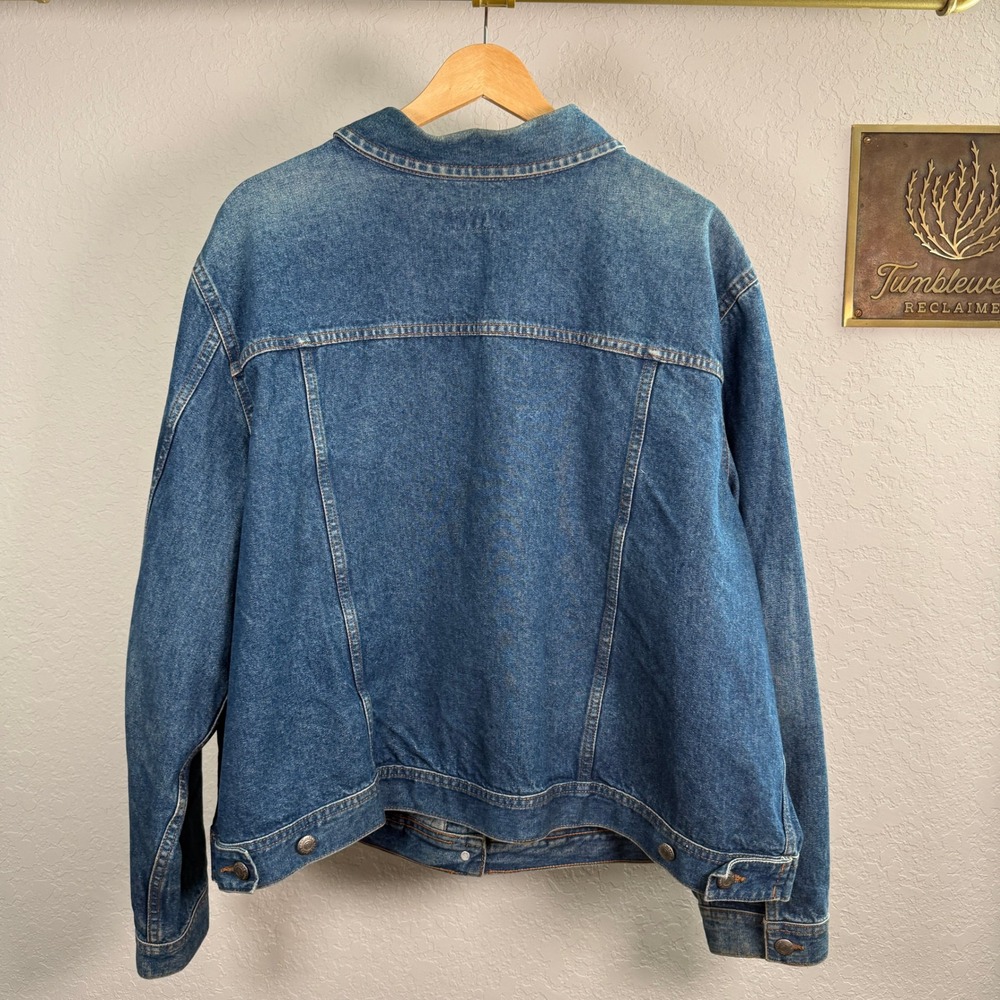 IZOD Jeans Woman Blue Denim Trucker Jacket Medium Wash Button Front Classic L - Picture 8 of 8